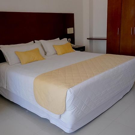 Prince Hotel Санта-Крус-де-ла-Сьєрра Екстер'єр фото