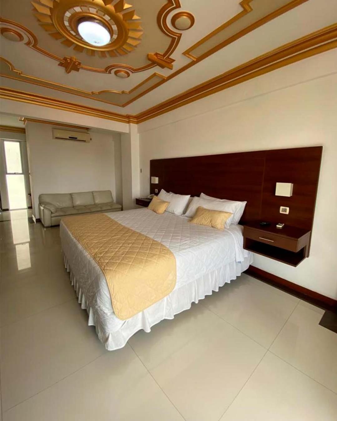 Prince Hotel Санта-Крус-де-ла-Сьєрра Екстер'єр фото