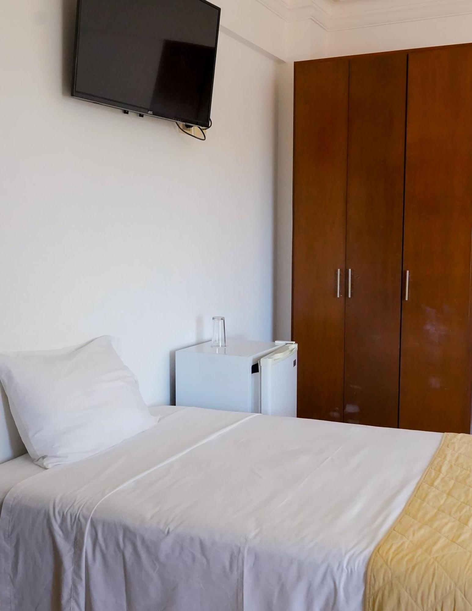 Prince Hotel Санта-Крус-де-ла-Сьєрра Екстер'єр фото