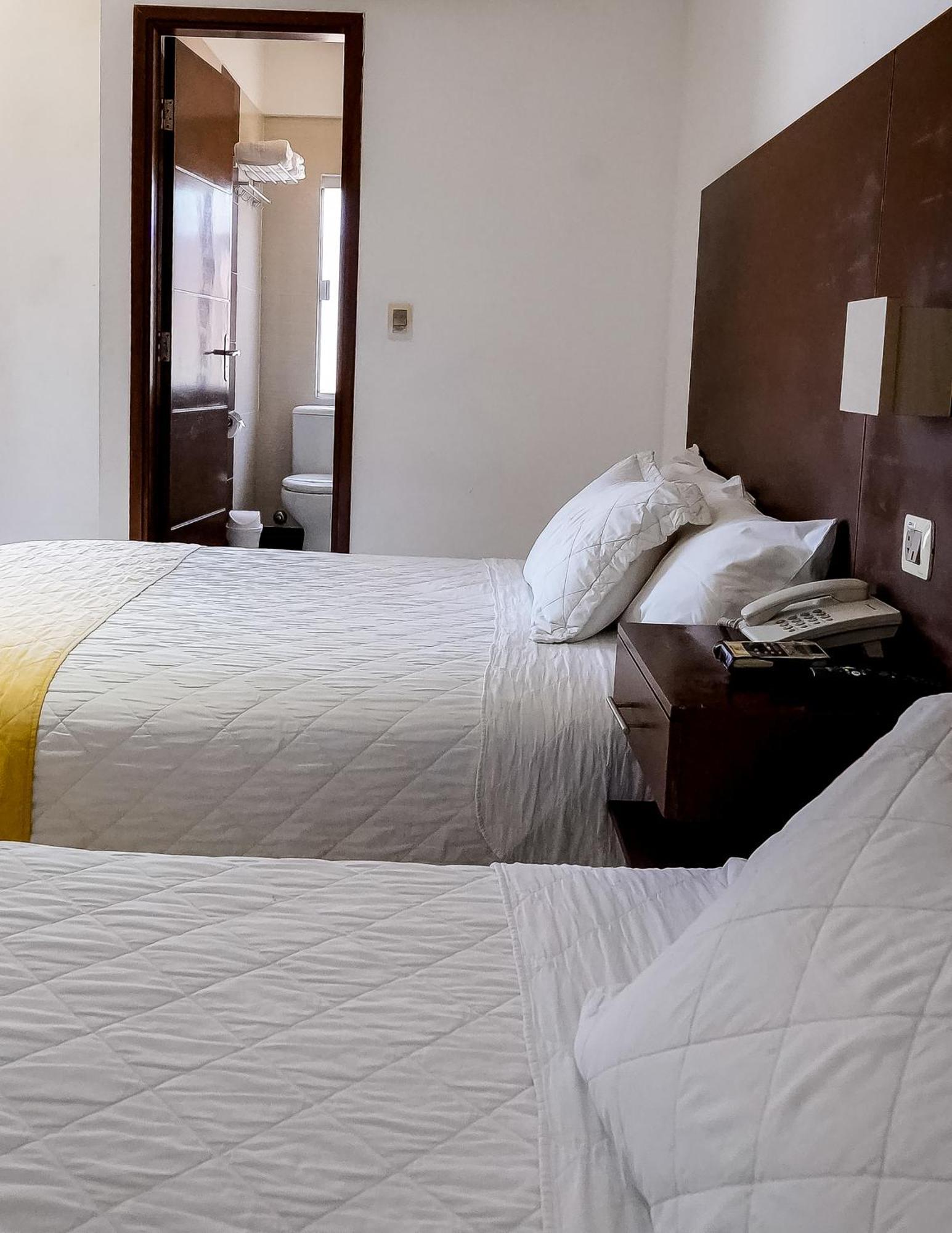 Prince Hotel Санта-Крус-де-ла-Сьєрра Екстер'єр фото