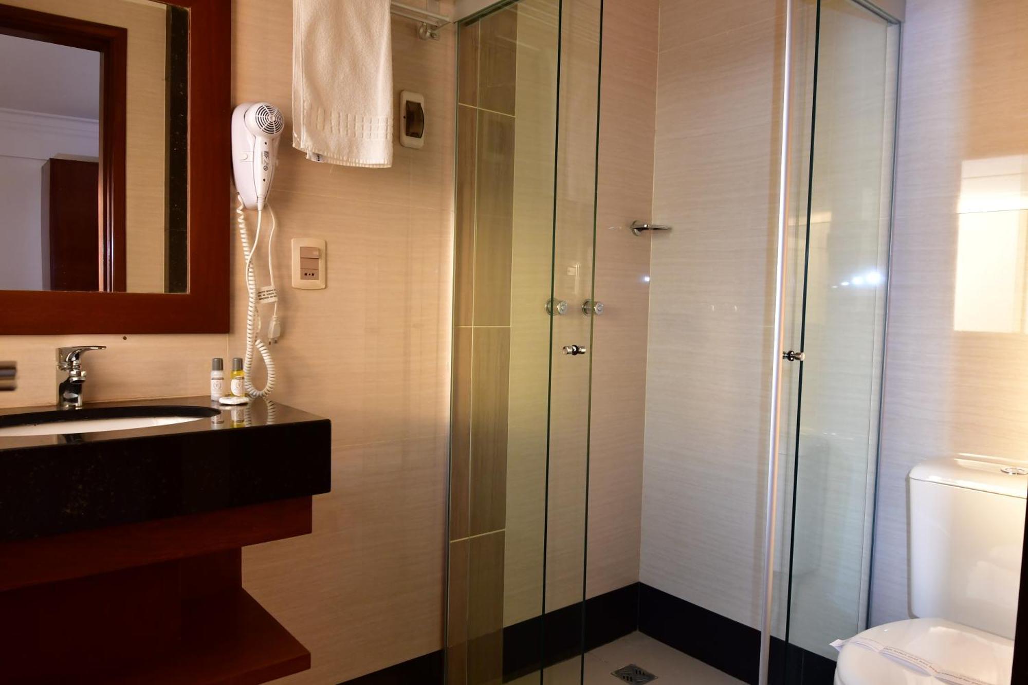 Prince Hotel Санта-Крус-де-ла-Сьєрра Екстер'єр фото