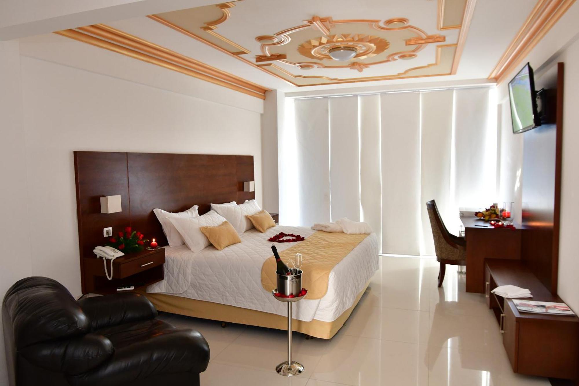Prince Hotel Санта-Крус-де-ла-Сьєрра Екстер'єр фото