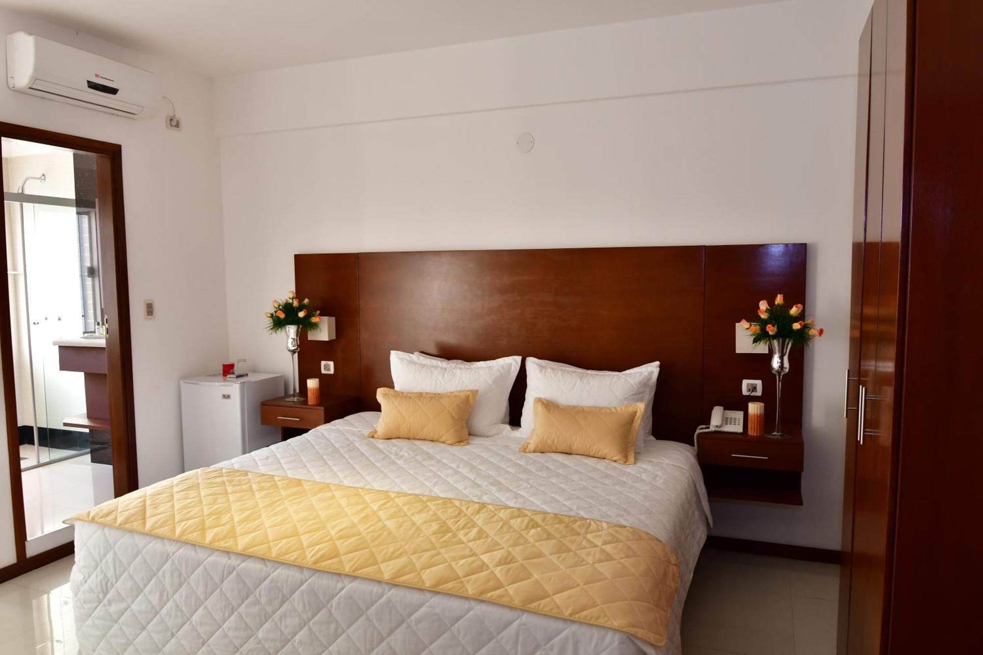 Prince Hotel Санта-Крус-де-ла-Сьєрра Екстер'єр фото